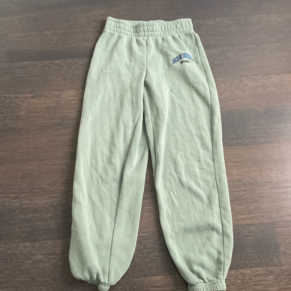 PACSUN GREEN COZY SWEATPANTS SIZE XS *SMALL STAIN*